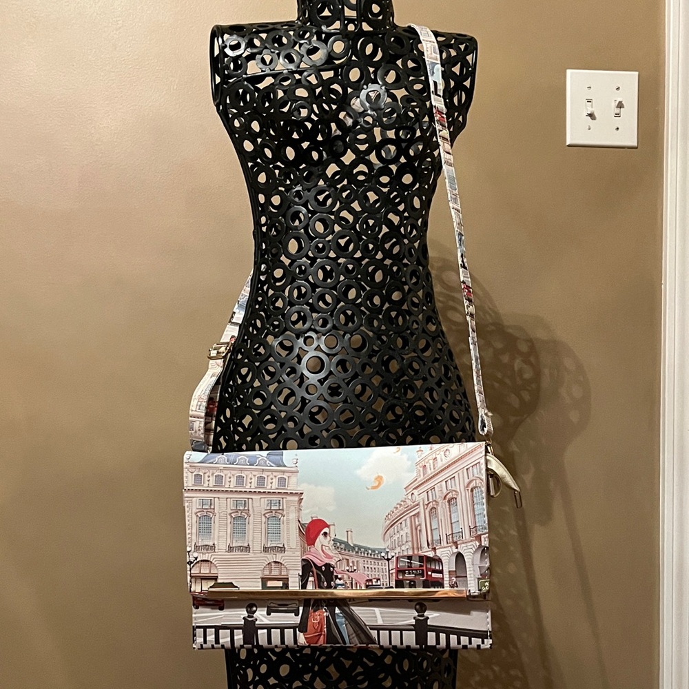 Stylish Cityscape Print Crossbody Bag